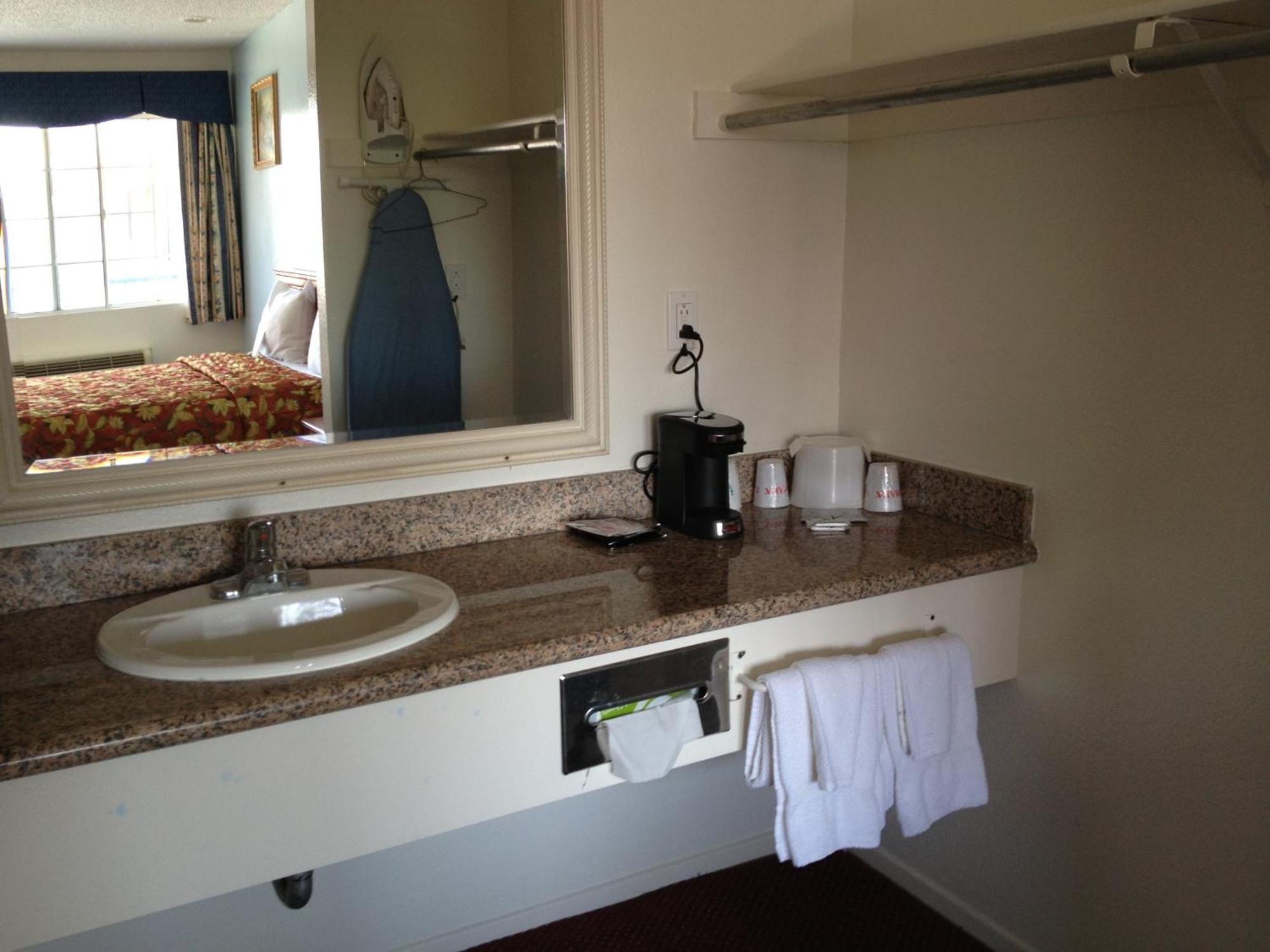Scottish Inns Long Beach Esterno foto